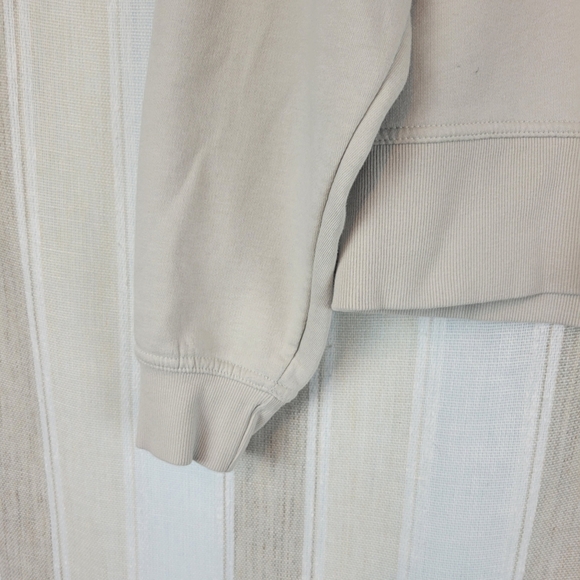 Zara Turtleneck‎ Cropped Sweatshirt Cream Tan Size Small - Picture 2 of 8